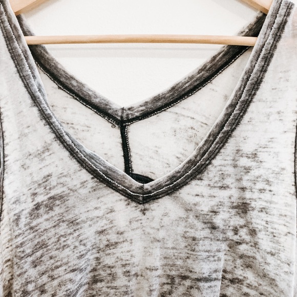 We the Free grey tank - Picture 4 of 5